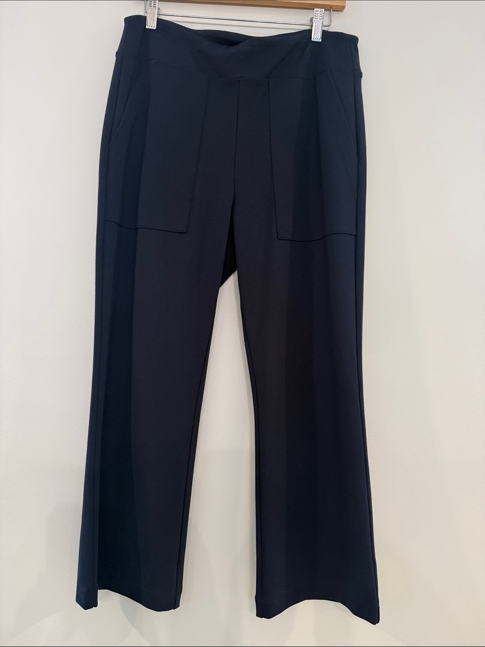 CAbi Navy Cropped Cheeky Pant